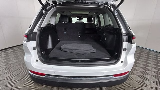 2023 Bright White Clearcoat Jeep Grand Cherokee 4xe 4X4 SUV