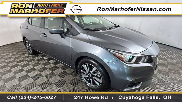 2022 Gun Metallic Nissan Versa 1.6 SV FWD Sedan