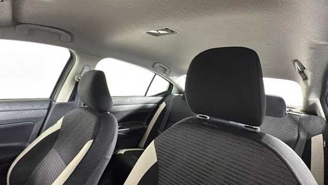 2022 Gun Metallic Nissan Versa 1.6 SV FWD Sedan