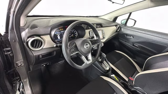 2022 Gun Metallic Nissan Versa 1.6 SV FWD Sedan