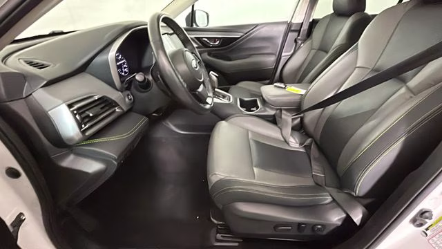 2024 Crystal White Pearl Subaru Outback Onyx Edition AWD SUV