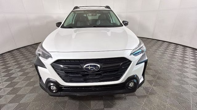 2024 Crystal White Pearl Subaru Outback Onyx Edition AWD SUV