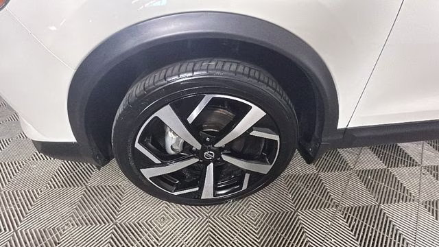 2022 Pearl White Tricoat Nissan Rogue Sport SL AWD SUV