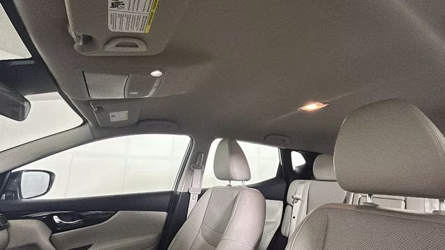 2022 Pearl White Tricoat Nissan Rogue Sport SL AWD SUV