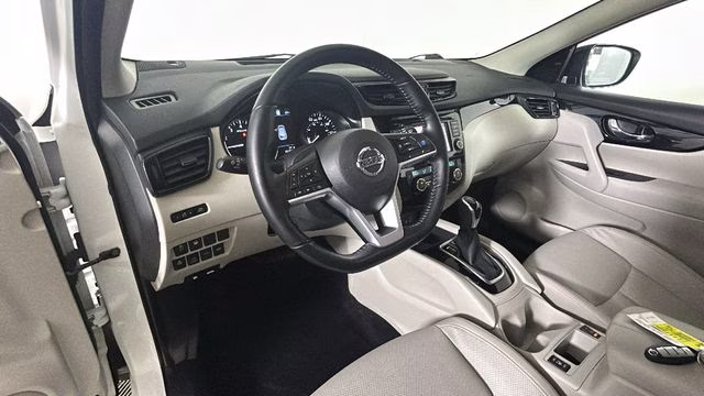 2022 Pearl White Tricoat Nissan Rogue Sport SL AWD SUV