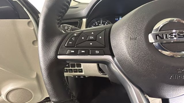 2022 Pearl White Tricoat Nissan Rogue Sport SL AWD SUV