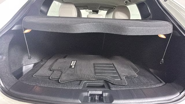 2022 Pearl White Tricoat Nissan Rogue Sport SL AWD SUV