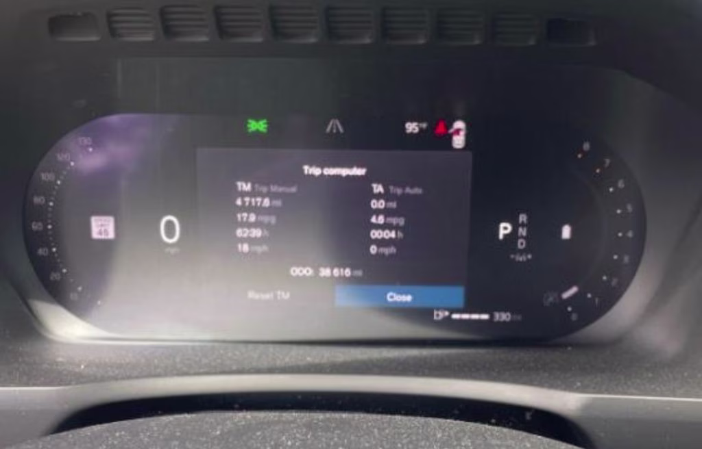 2023 Onyx Black Metallic Volvo XC90 B6 Plus 7-Seater AWD SUV
