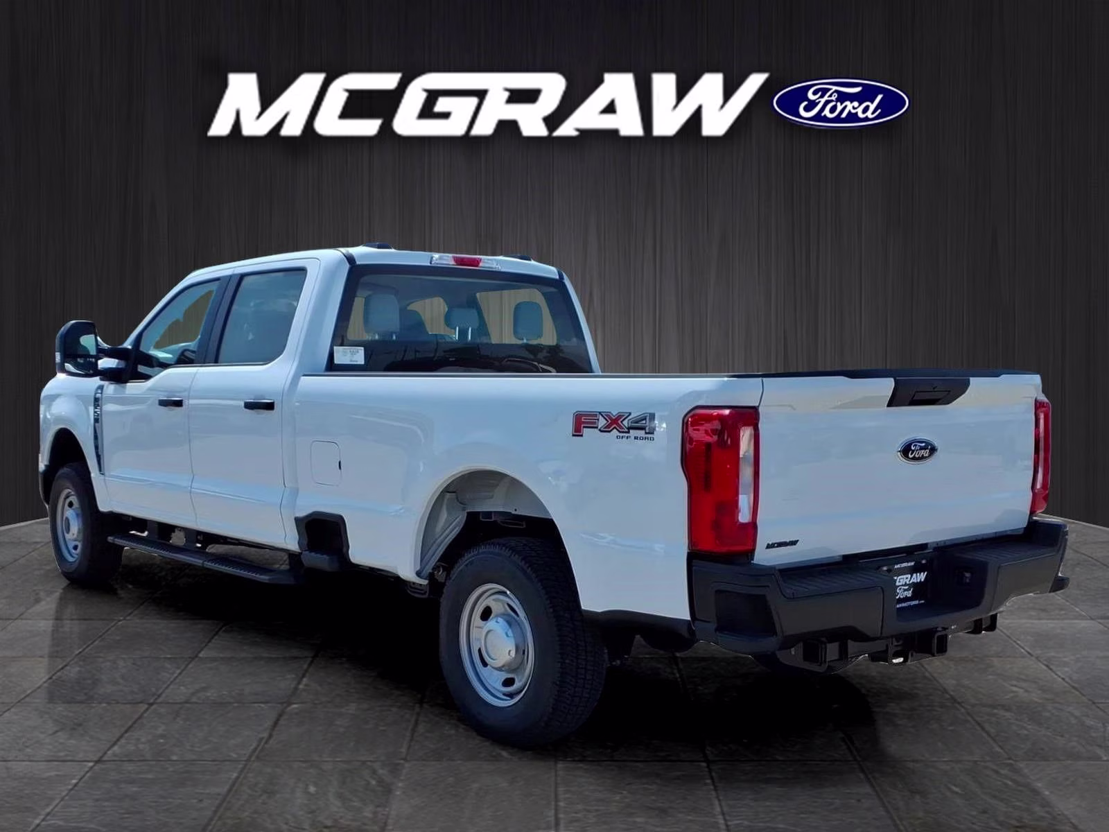 2026 Oxford White Ford Super Duty F-250 SRW XL 4X4 Truck