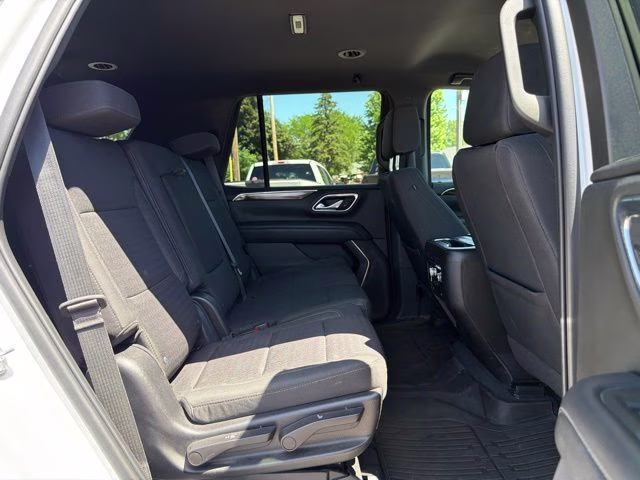 2022 Summit White GMC Yukon SLE 4X4 SUV