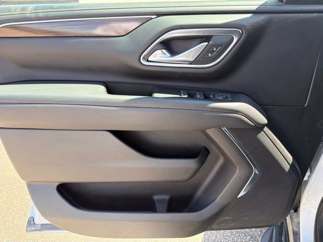 2022 Summit White GMC Yukon SLE 4X4 SUV