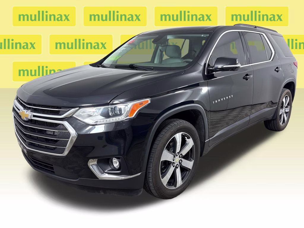 2020 Mosaic Black Metallic Chevrolet Traverse 3LT FWD SUV