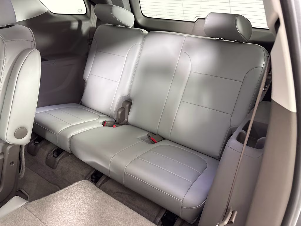 2020 Mosaic Black Metallic Chevrolet Traverse 3LT FWD SUV
