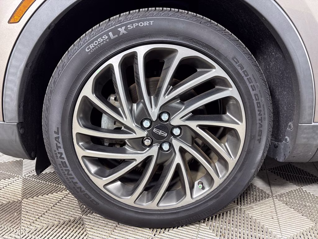 2019 Mocha Lincoln Nautilus Reserve FWD SUV