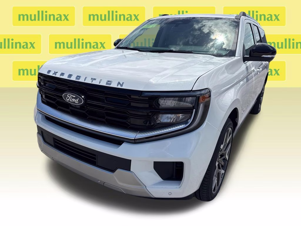 2026 Star White Metallic Tri-Coat Ford Expedition Max Platinum 4X4 SUV