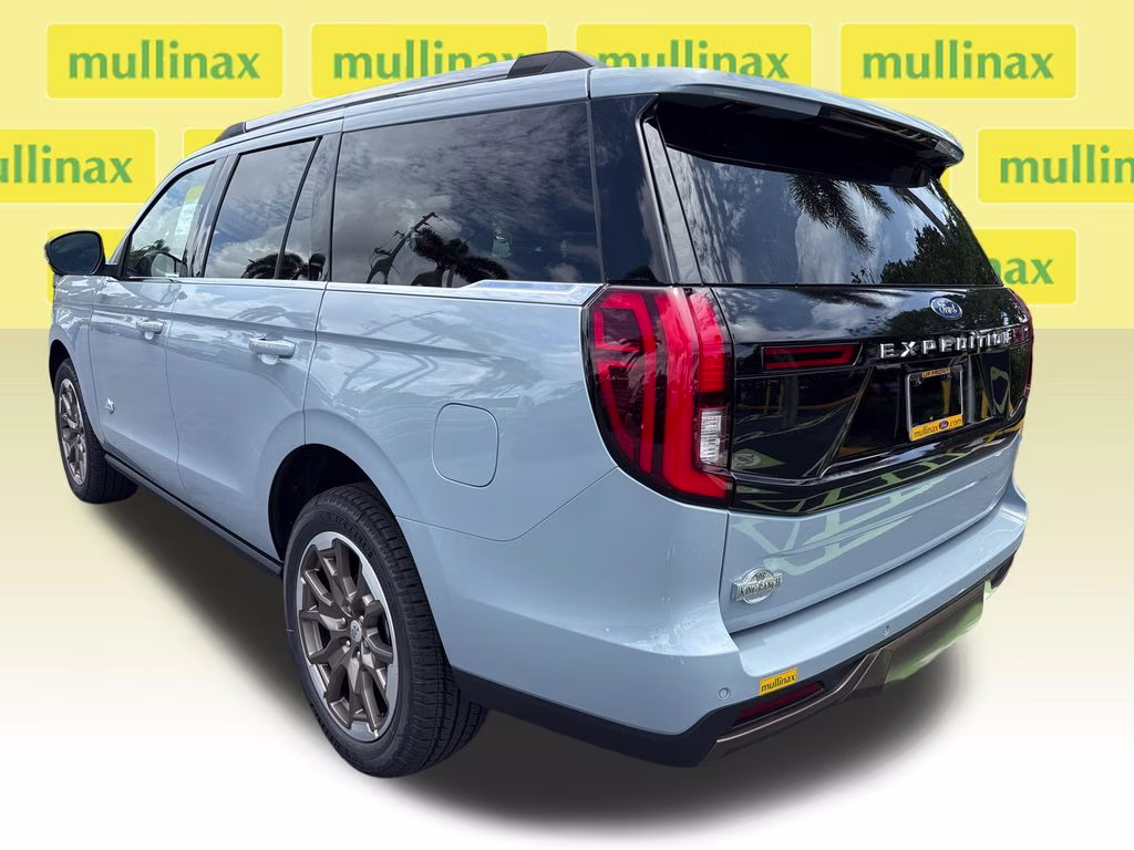 2026 Glacier Gray Metallic Tri-Coat Ford Expedition King Ranch 4X4 SUV
