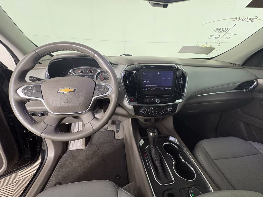 2020 Mosaic Black Metallic Chevrolet Traverse 3LT FWD SUV