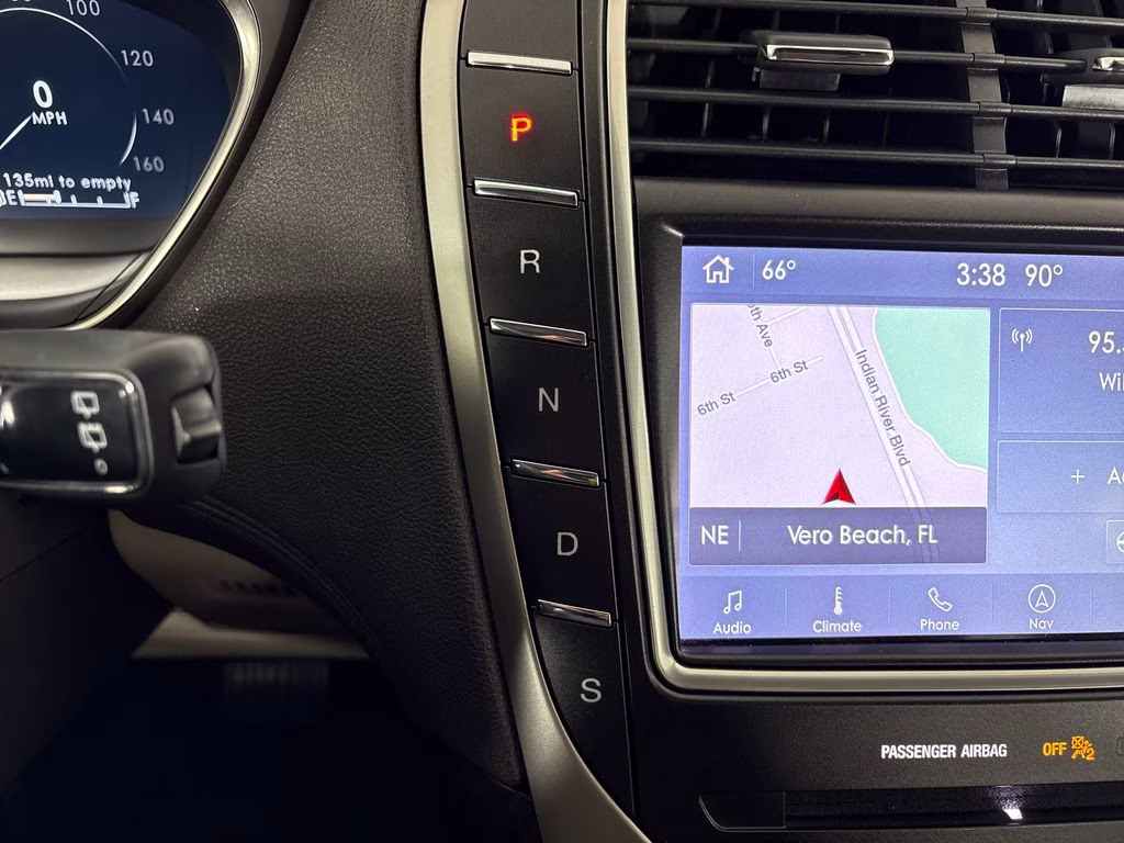2019 Mocha Lincoln Nautilus Reserve FWD SUV