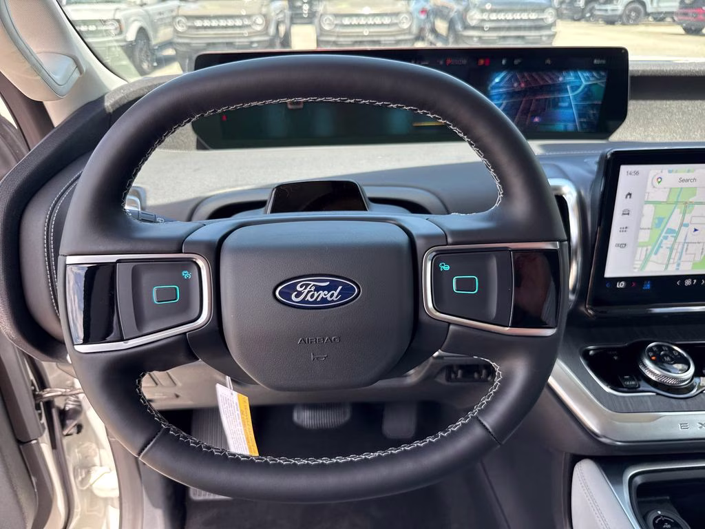2026 Star White Metallic Tri-Coat Ford Expedition Max Platinum 4X4 SUV