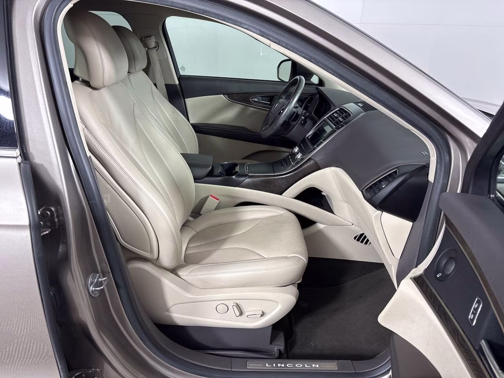 2019 Mocha Lincoln Nautilus Reserve FWD SUV