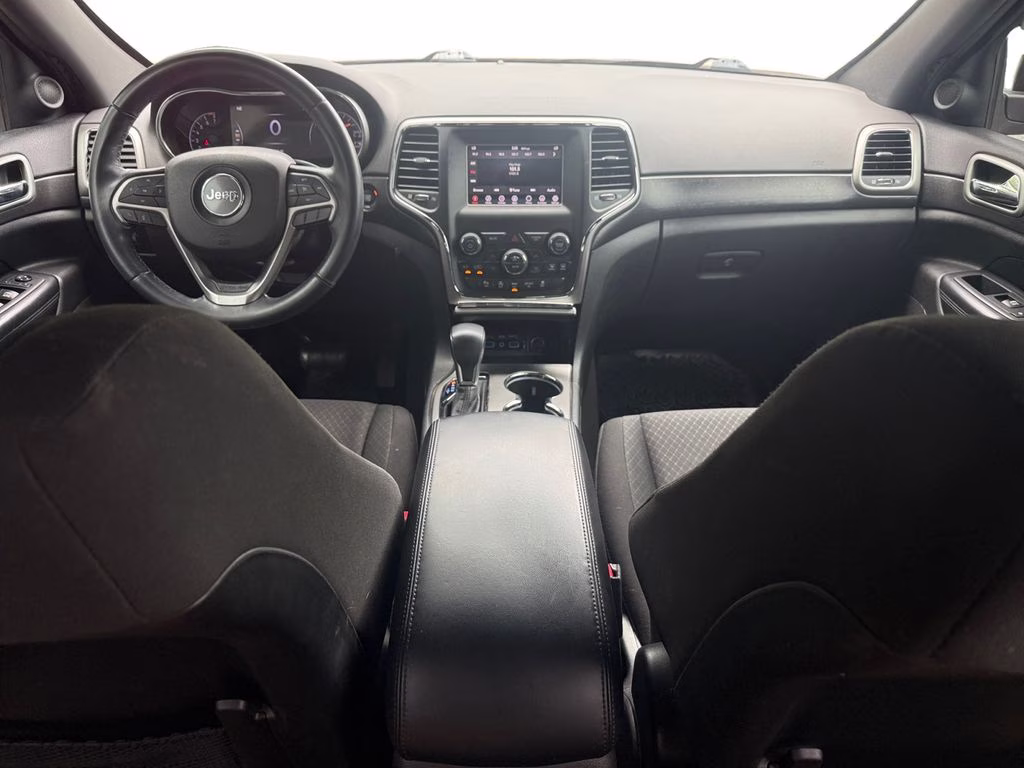 2018 Velvet Red Pearlcoat Jeep Grand Cherokee Laredo E 4X4 SUV