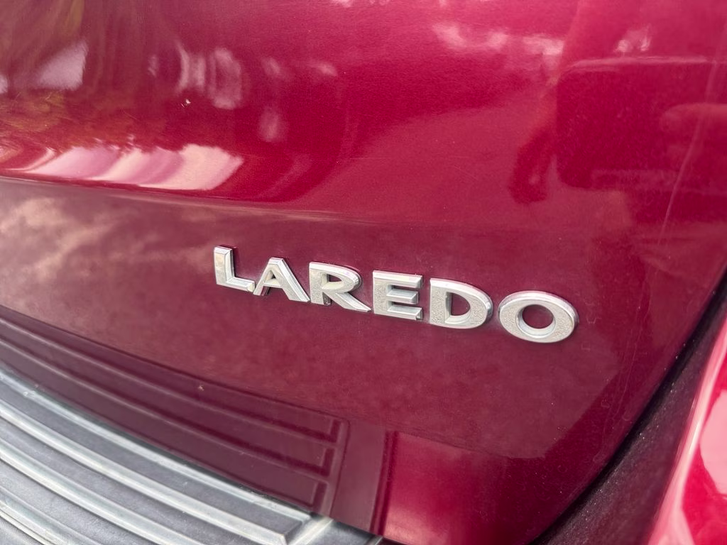 2018 Velvet Red Pearlcoat Jeep Grand Cherokee Laredo E 4X4 SUV