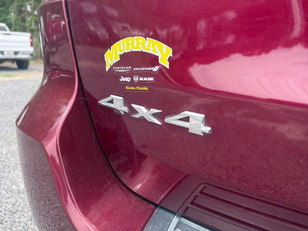 2018 Velvet Red Pearlcoat Jeep Grand Cherokee Laredo E 4X4 SUV