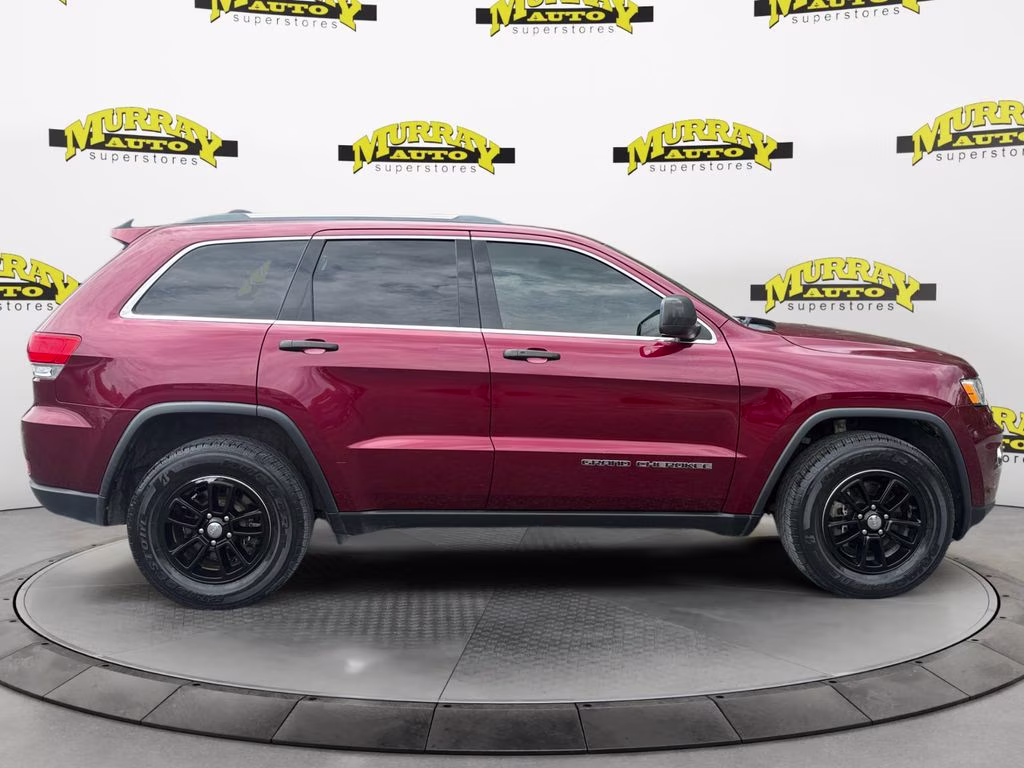2018 Velvet Red Pearlcoat Jeep Grand Cherokee Laredo E 4X4 SUV