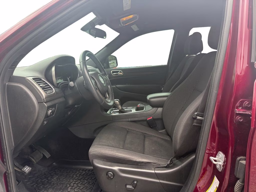 2018 Velvet Red Pearlcoat Jeep Grand Cherokee Laredo E 4X4 SUV