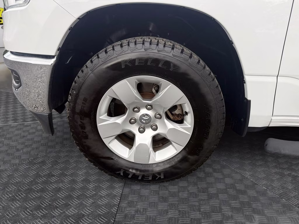 2020 Bright White Clearcoat Ram 1500 Big Horn/Lone Star 4X4 Truck