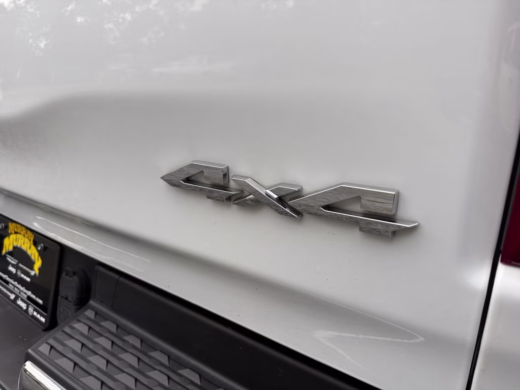 2020 Bright White Clearcoat Ram 1500 Big Horn/Lone Star 4X4 Truck