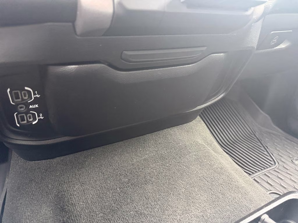 2020 Bright White Clearcoat Ram 1500 Big Horn/Lone Star 4X4 Truck