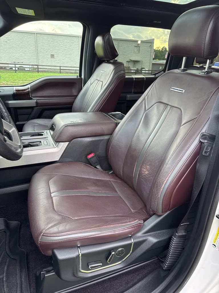 2016 White Platinum Clearcoat Metallic Ford F-150 Platinum 4X4 Truck