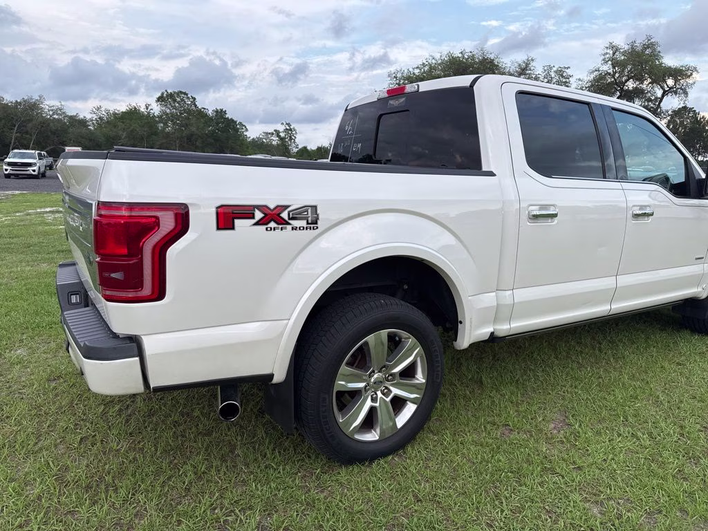 2016 White Platinum Clearcoat Metallic Ford F-150 Platinum 4X4 Truck