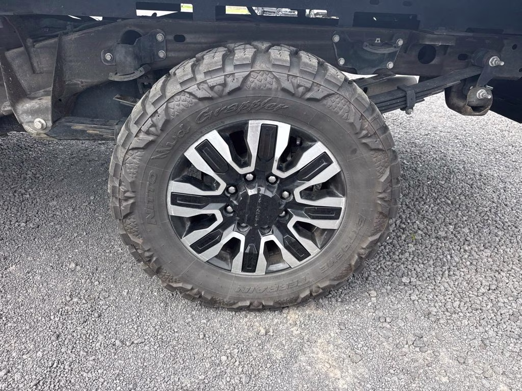2024 Summit White GMC Sierra 3500HD Pro 4X4 Truck