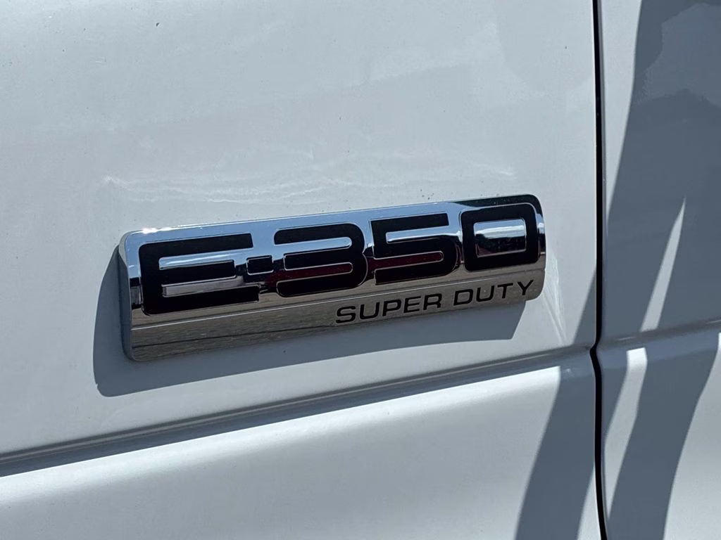 2024 Oxford White Ford E-350SD Base RWD Truck