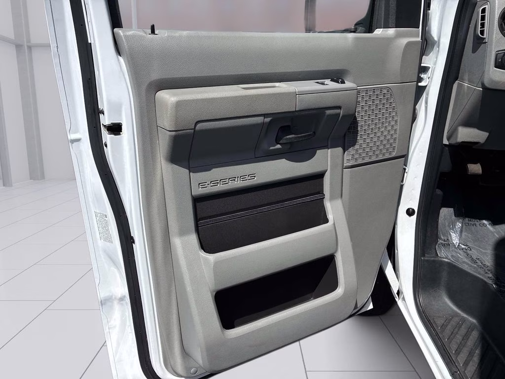 2024 Oxford White Ford E-350SD Base RWD Truck