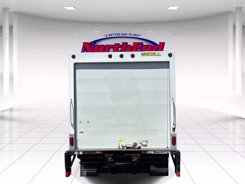 2024 Oxford White Ford E-350SD Base RWD Truck