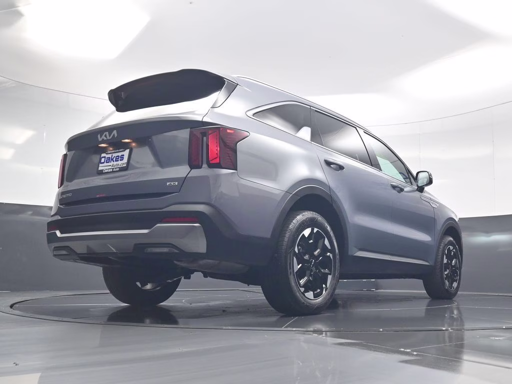 2025 Everlasting Silver Kia Sorento S AWD SUV