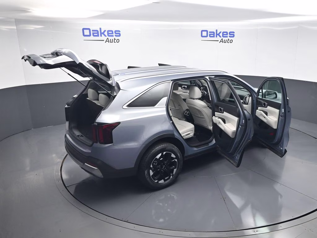 2025 Everlasting Silver Kia Sorento S AWD SUV
