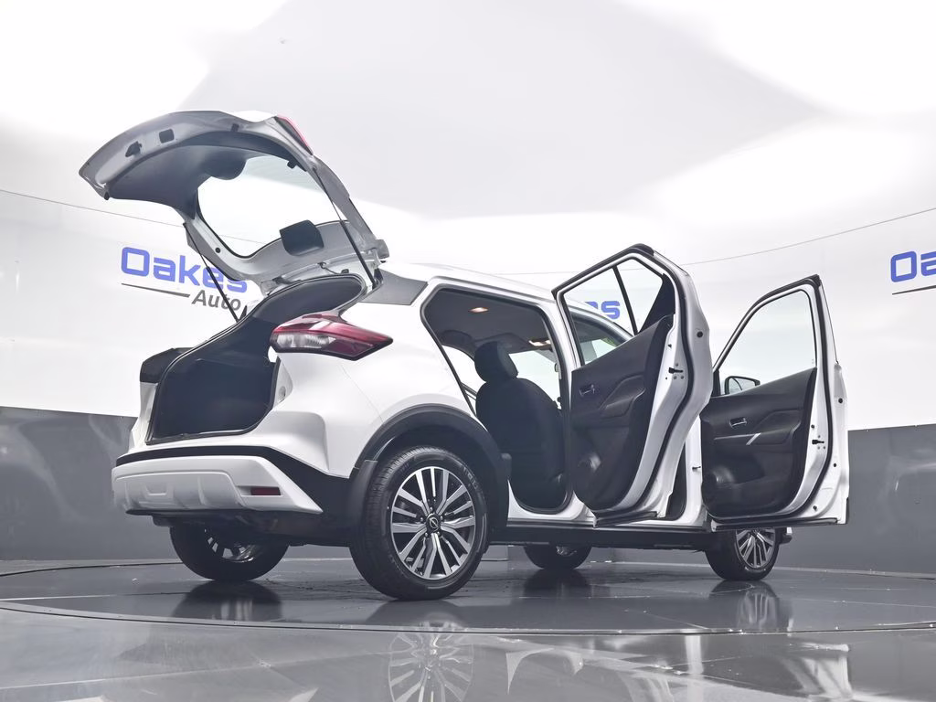 2023 Fresh Powder Nissan Kicks SV FWD SUV