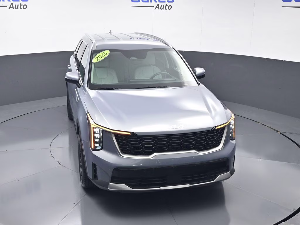 2025 Everlasting Silver Kia Sorento S AWD SUV