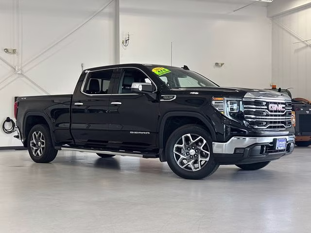 2023 Onyx Black GMC Sierra 1500 SLT 4X4 Truck