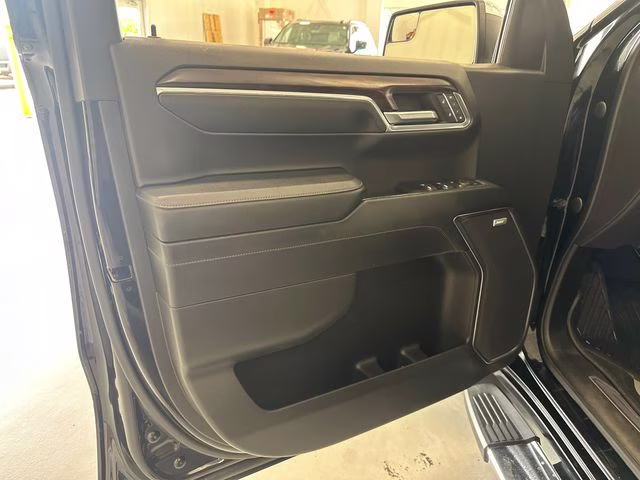 2023 Onyx Black GMC Sierra 1500 SLT 4X4 Truck