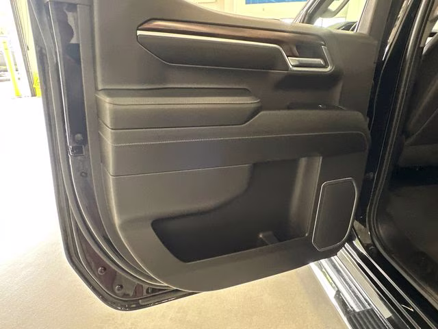 2023 Onyx Black GMC Sierra 1500 SLT 4X4 Truck