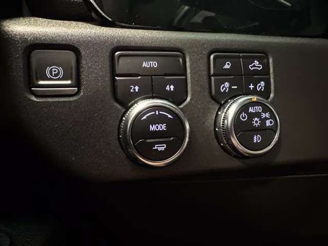 2023 Onyx Black GMC Sierra 1500 SLT 4X4 Truck