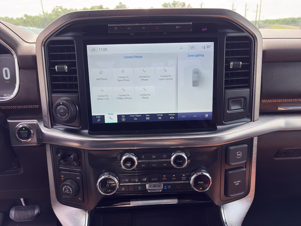 2022 Star White Metallic Tri-Coat Ford F-150 King Ranch 4X4 Truck