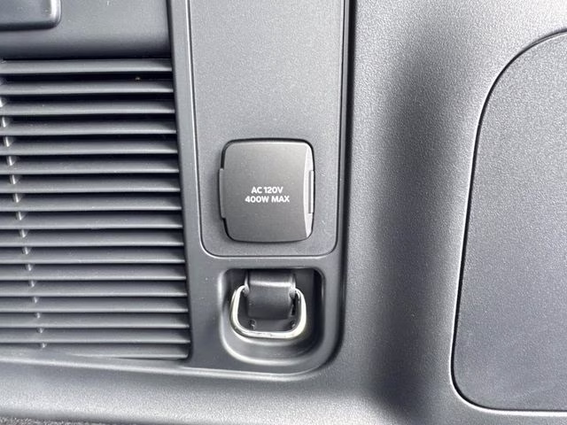 2026 White Metallic Ford Expedition Max Active RWD SUV