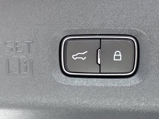 2026 White Metallic Ford Expedition Max Active RWD SUV