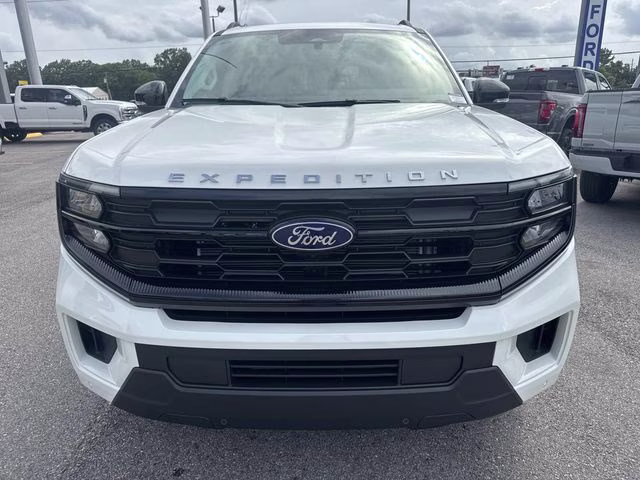 2026 White Metallic Ford Expedition Max Active RWD SUV